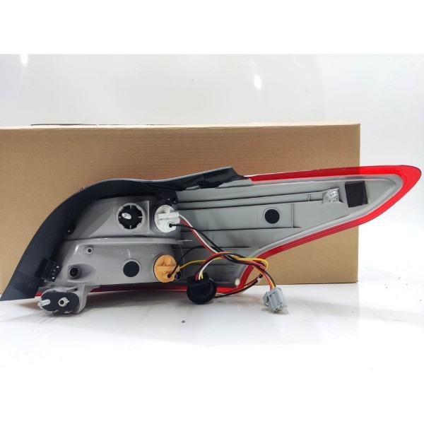 Lanterna Traseira Esquerda Ford Focus Sedan 2016 2017 2018  Esquerdo