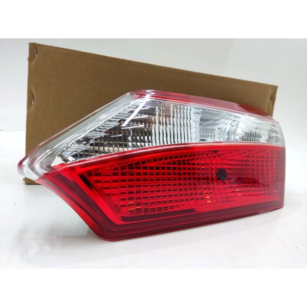 Par Lanterna Tampa Traseira Corolla 2014 2015 2016 2017  Direito Vermelho