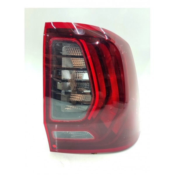 Par Lanterna Traseira Renault Oroch 2016 2017 2018 2019 2020 Direito Preto