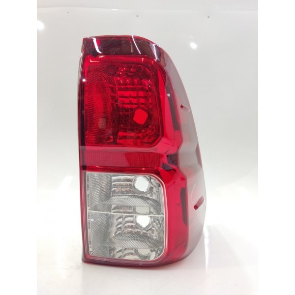 Lanterna Traseira Direita Toyota Hilux 2016 2017 2018 2019 Direito Vermelho