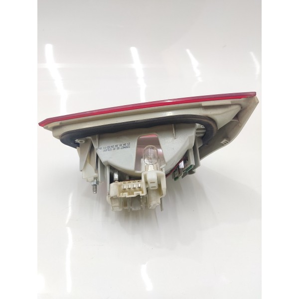 Lanterna Tampa Traseira Esquerdo Bmw 320i 2009 2010 A 2012  Esquerdo Vermelho