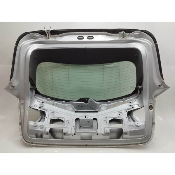 Tampa Traseira Porta Malas Mercedes Gla200 2014 2015 A 2018 Prateado