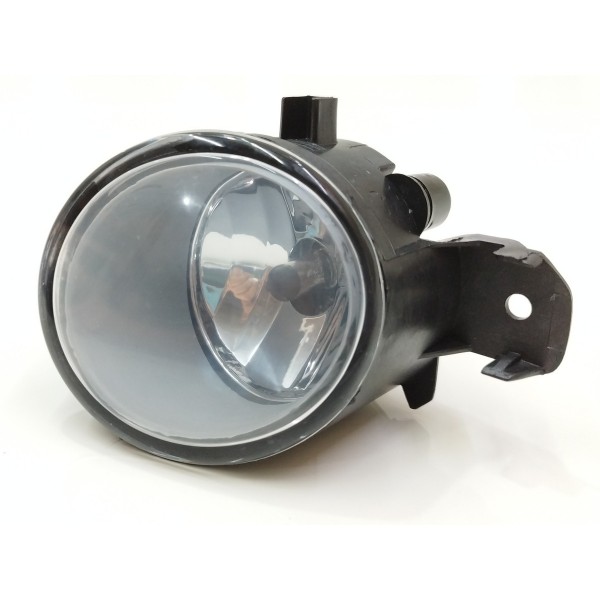 Farol Auxiliar Milha Direito March Versa 2014 2015 2016 2017