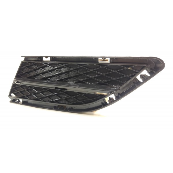 Grade Auxiliar Milha Esquerdo Bmw 320i 2009 2010 2011 2012  Preto Esquerdo
