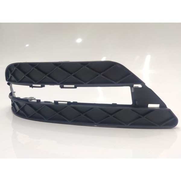 Grade Milha Drl Direito Mercedes C180 C200 C280 2011 A 2014 Preto Direito
