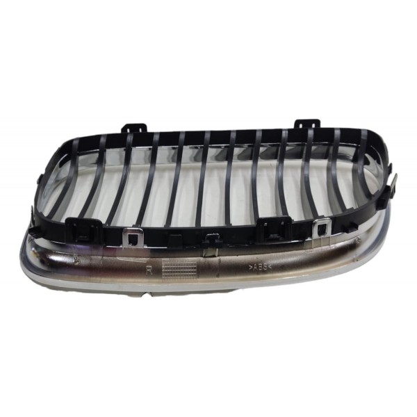 Grade Cromada Direita Parachoque Bmw 320i 328i 2009 A 2012 Cromado Brilhante