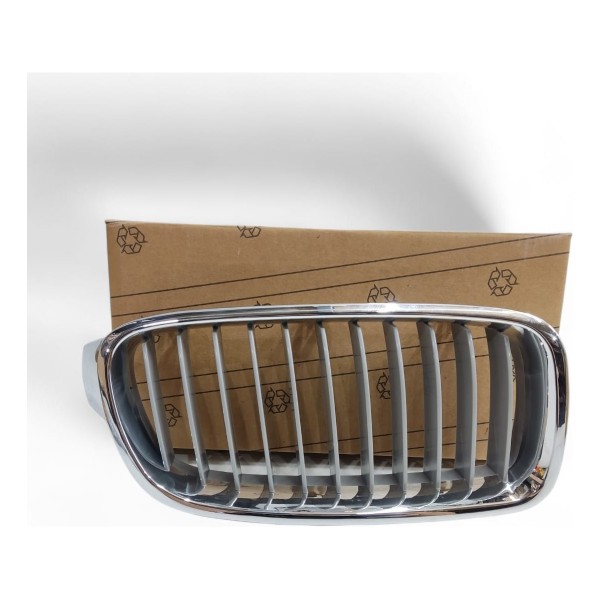 Grade Direita Cromada Bmw 320i 328i 2013 2014 2015 2016 F30