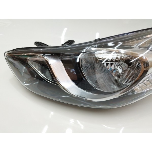Farol Dianteiro Esquerdo Hyundai Elantra 2011 2012 2013 2014 Esquerdo