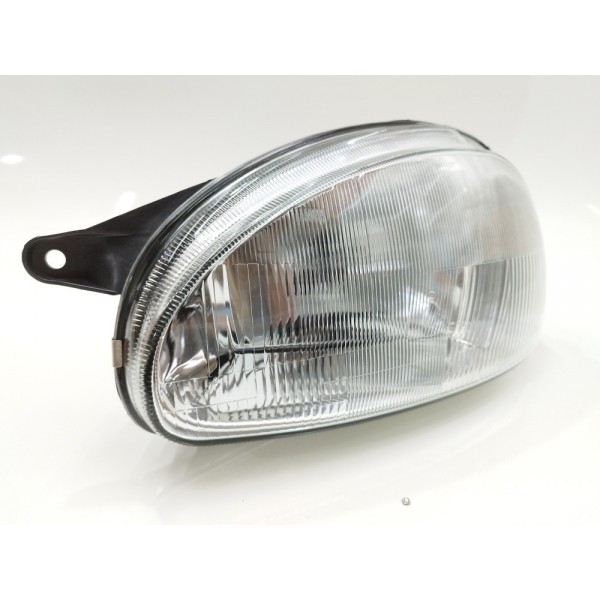 Farol Corsa Esquerdo 1995 1996 1997 1998 1999 Vidro Raiado Esquerdo