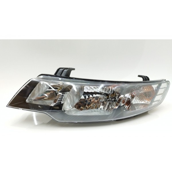 Farol Dianteiro Esquerdo Kia Cerato 2009 2010 2011 2012 2013 Esquerdo