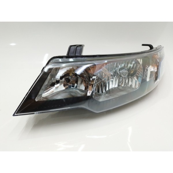 Farol Dianteiro Esquerdo Kia Cerato 2009 2010 2011 2012 2013 Esquerdo