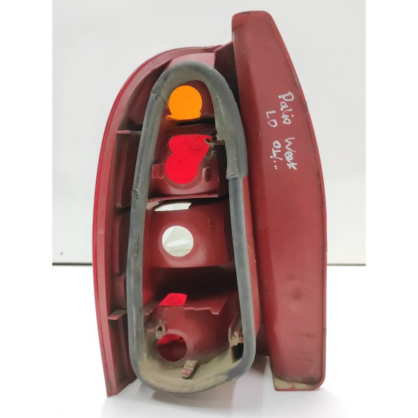 Lanterna Traseira Direita Fiat Palio Weekend 2001 A 2006 Direito/passageiro Vermelho