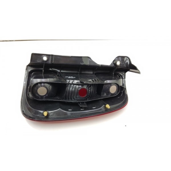 Lanterna Traseira Esquerda Fiat Uno Vivace 2010 2011 A 2015 Esquerdo Vermelho