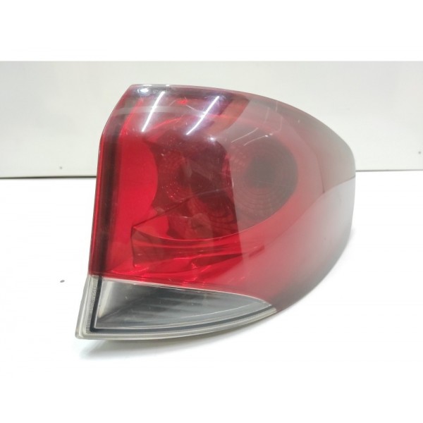 Lanterna Traseira Direita Fiat Palio Weekend 2009 A 2014 Direito Vermelho