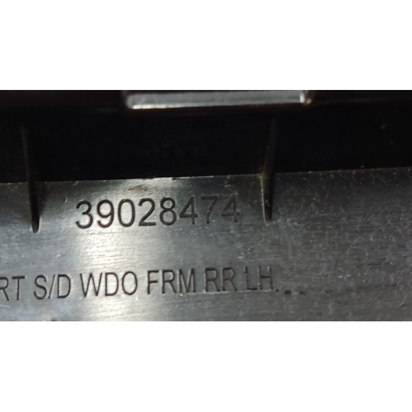 Moldura Coluna Dianteira Esquerda Cruze 2017 A 2021