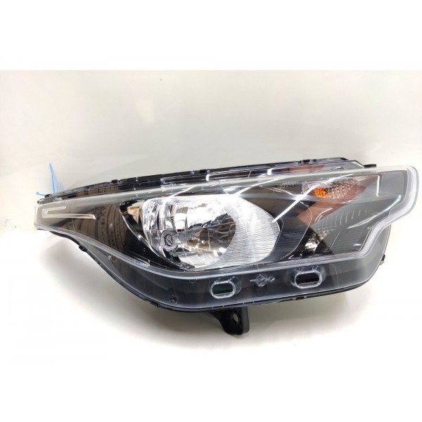 Farol Direito Fiat Strada Freedom Sem Led 2020 2021 2022