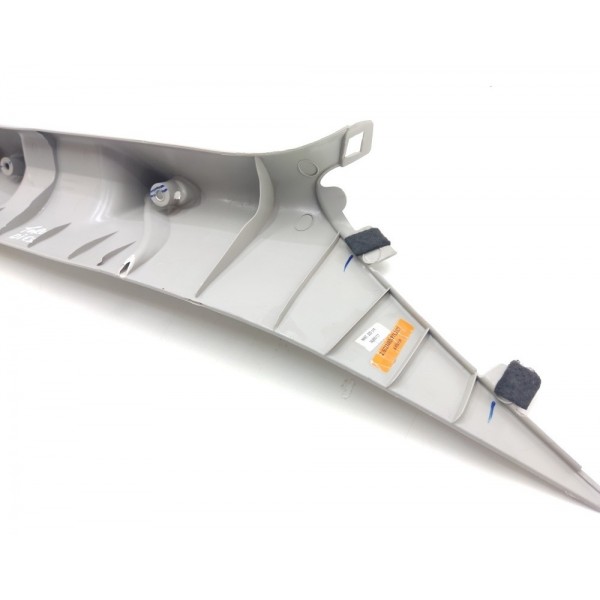 Acabamento Coluna Esquerda Parabrisa Fiat Toro 2015 A 2021