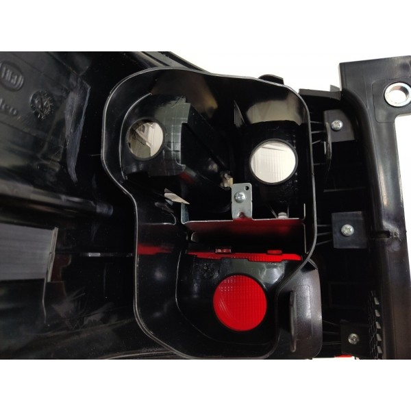 Lanterna Traseira Direita Fiat Strada Working 2012 A 2020 Direito Vermelho