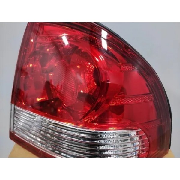 Par Lanterna Traseira Chevrolet Classic 2011 2012 A 2015 Direito