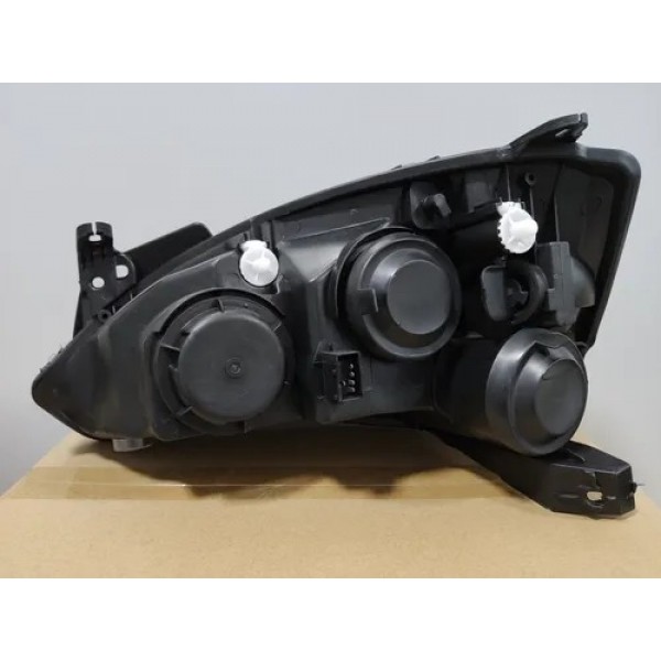 Farol Corsa Montana Direito Ano 2003 2004 2005 2006 A 2008  Direito