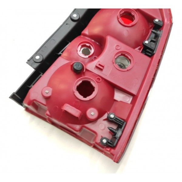 Lanterna Traseira Esquerda Tucson 2004 A 2010 Esquerdo Vermelho