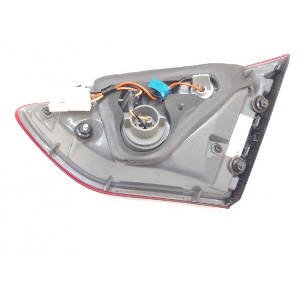 Lanterna Tampa Traseira Esquerda Hyundai I30 2014 A 2018  Esquerdo