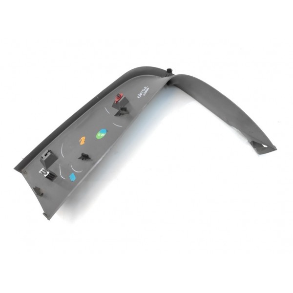 Acabamento Esquerdo Tampa Traseira Cruze Hatch 2017 A 2020