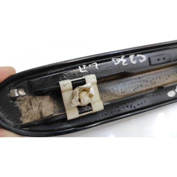 Emblema Direito Avantgarde Mercedes Benz C230 A2036904862