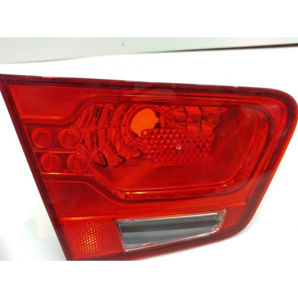 Lanterna Tampa Traseira Esquerda Kia Cerato 2009 A 2013  Esquerdo Padrão