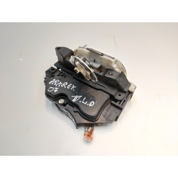 Fechadura Porta Traseira Direita Airtrek 2003 A 2009