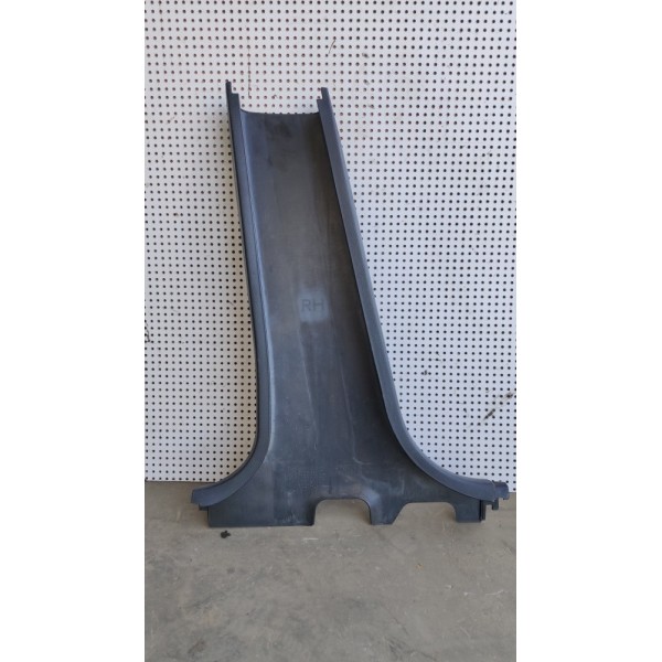 Acabamento Da Coluna T Mitsubishi Airtrek