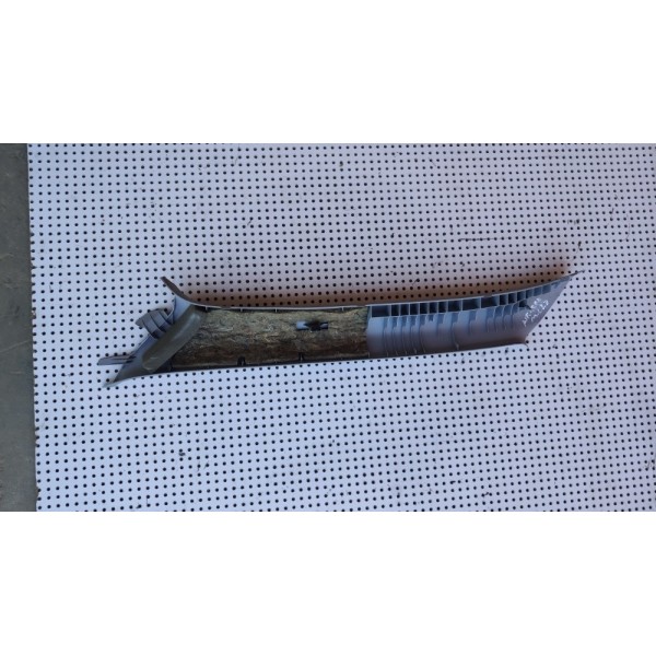 Acabamento Da Coluna Direito Do  Parabrisa Airtrek