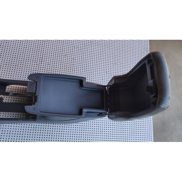 Console Central Com Porta Objetos Mitsubishi Airtrek