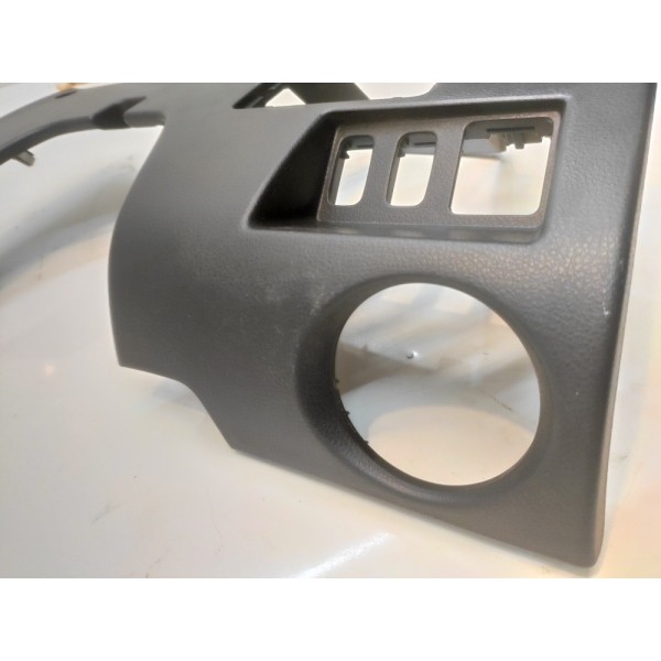 Moldura Acabamento Inferior Coluna Airtrek 2004 A 2009