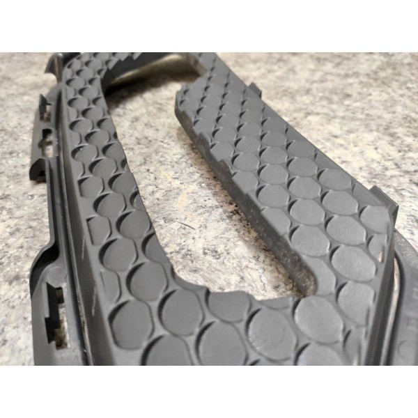 Grade Milha Direita Class E500 Coupê 2011 A 2017 A2078850453 Preto Direito