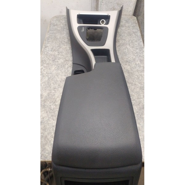 Console Apoio De Braço Bmw 320i 2011 Original