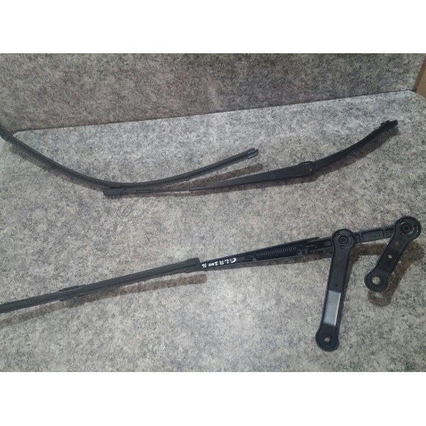 Par Braço Limpador Parabrisa Gla 200 250 2015 2016  Esquerdo
