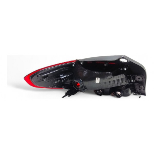 Par Lanterna Traseira Onix Hatch Lt 2020 2021 2022 2023 Direito Vermelho