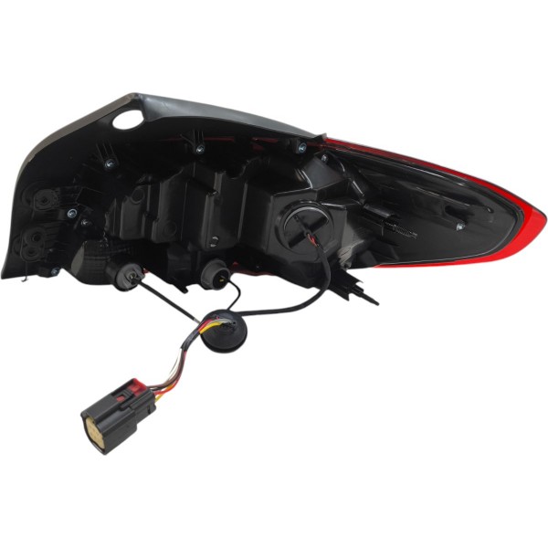 Lanterna Esquerda Onix Hatch 2020 2021 2022 A 2024 Com Led Esquerdo/motorista Vermelho
