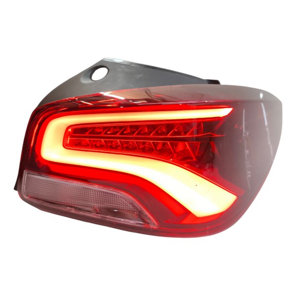 Lanterna Direita Onix Hatch 2020 2021 2022 2023 2024 Com Led Direito/passageiro Vermelho